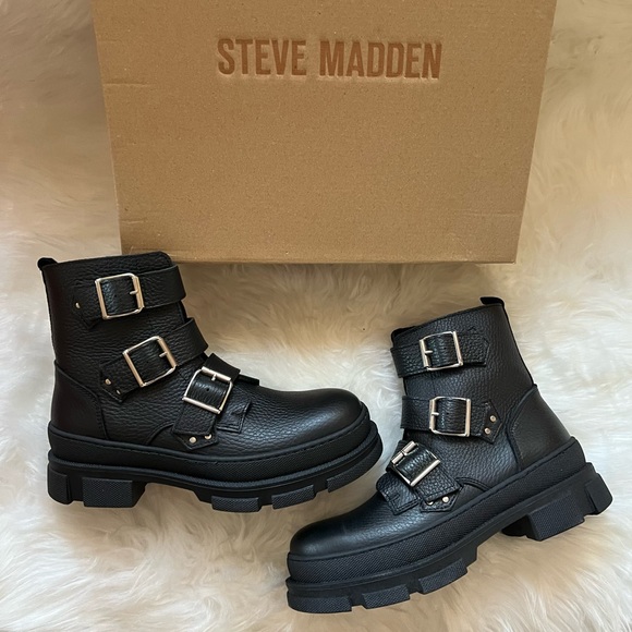 Steve Madden Shoes - New! Rare! STEVE MADDEN Gladys Combat Moto Boots